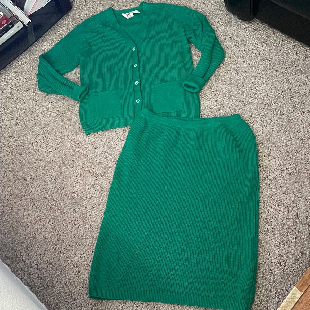 Vintage 100% wool ports international Green ribbed sweater cardigan Skirt Set